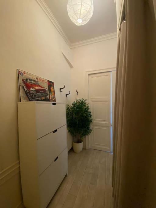 The Maiden'S Apartment Rouen Exterior photo
